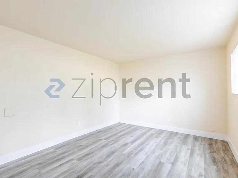 4561 Ashcroft Ave #49 — Photo 19