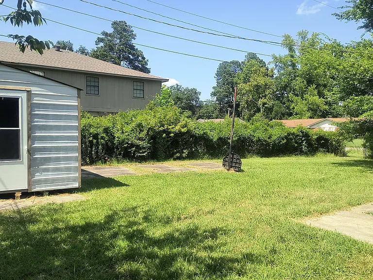 2800 S Taft St — Photo 14