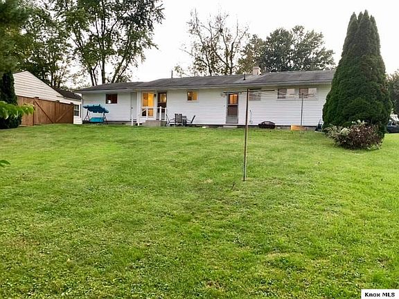 2nd image of 104 Rose Ave