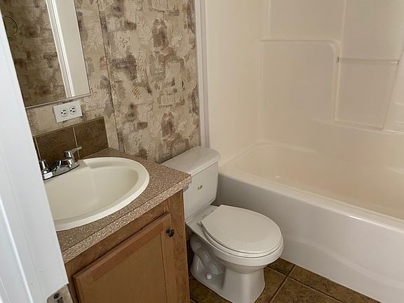 4th image of 7303 Landsend Ln