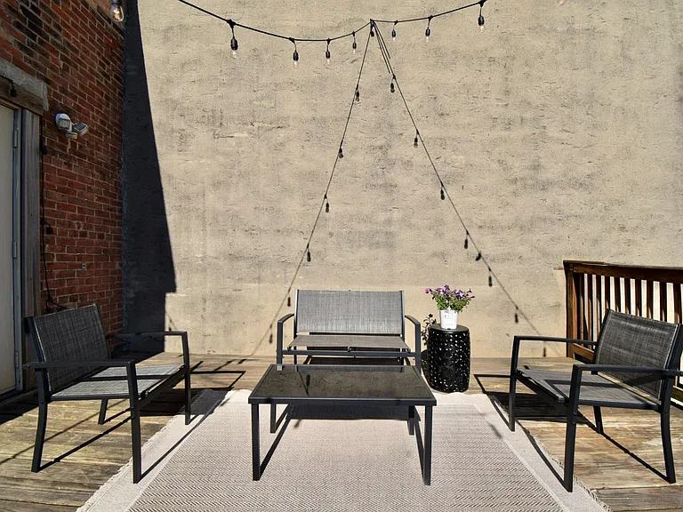 110 E 13th St #3 — Photo 29