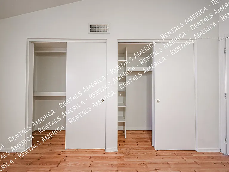 2834 E Isabella Ave — Photo 23