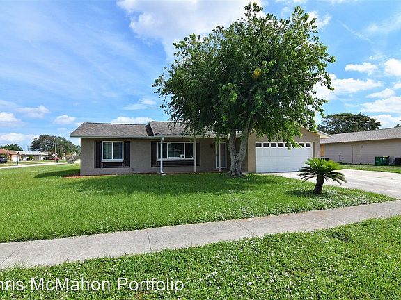 2nd image of 1810 Dogwood Dr