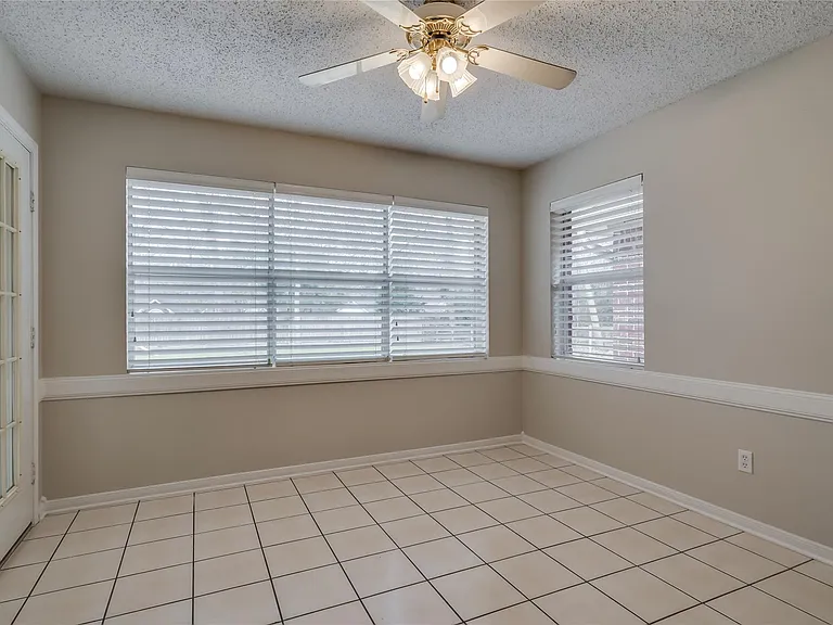 2460 Pebblebrook Cir — Photo 14