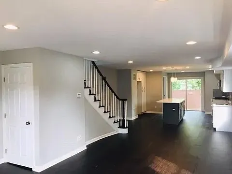 65 Old Post Rd — Photo 3