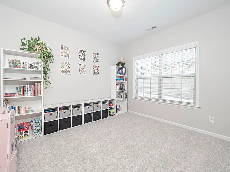 103 Dogwood Blossoms Dr — Photo 17