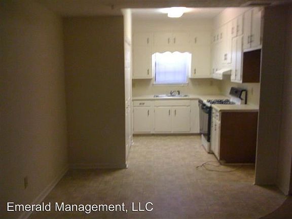 2nd image of 3016 Springdale Ct APT B