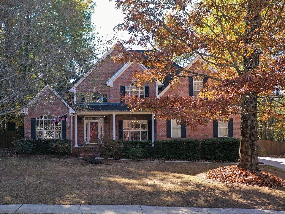 1st image of 104 Portico Dr