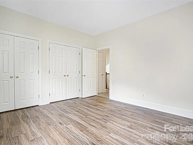 112 McConnell Dr — Photo 33