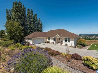 495 Miller Rd, Sequim, WA 98382