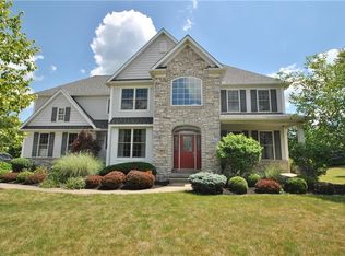 465 Pinehurst Dr, Akron, OH 44333