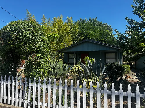 226 Norton St Photo 1