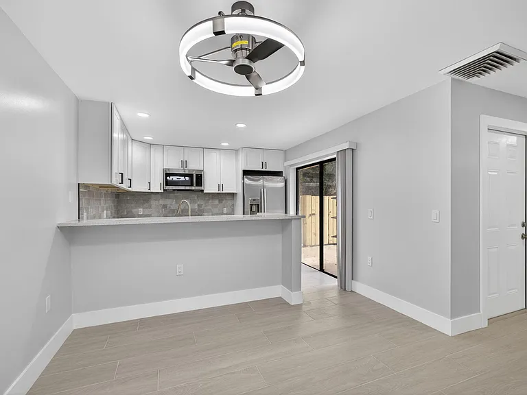 183 Charter Way — Photo 9