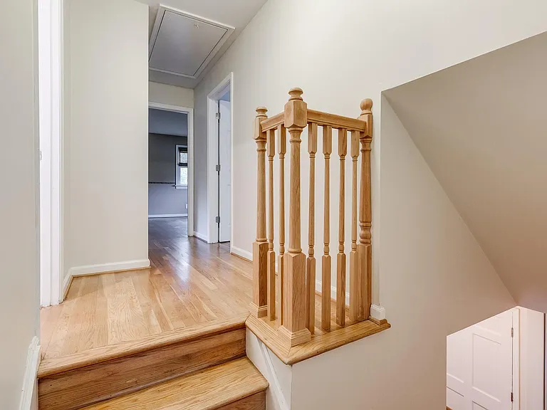 9221 Whitemont Dr — Photo 20