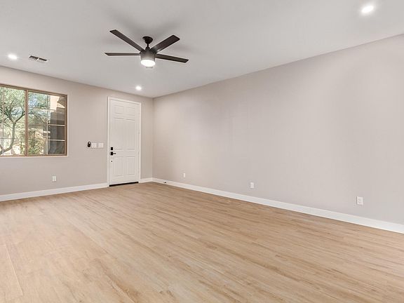4th image of 39515 N White Tail Ln