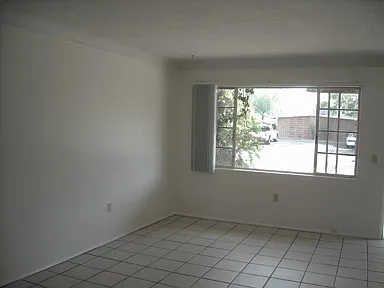 2704 E Water St — Photo 9