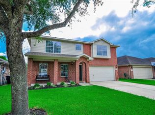 103 Glade Bridge Ct, Dickinson, TX 77539