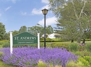 42 Saint Andrews Cir, Southampton, NY 11968