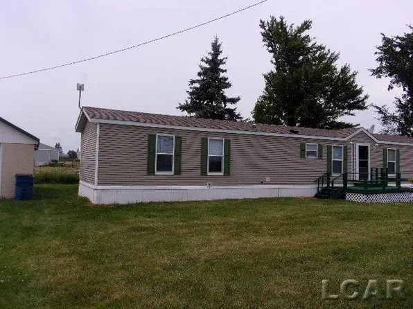 5060 S Waldron Rd, Pittsford, MI 49271