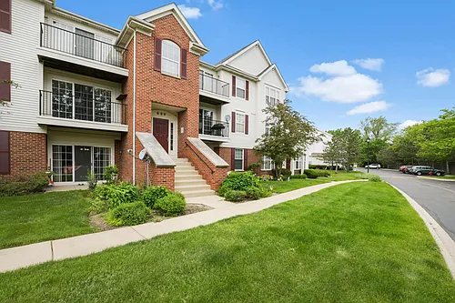 680 Mill Cir #204 Photo 1