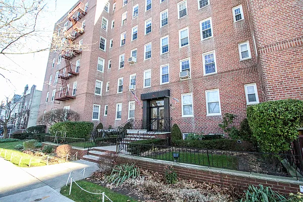 Sold by Prodigy Real Estate  | media 12