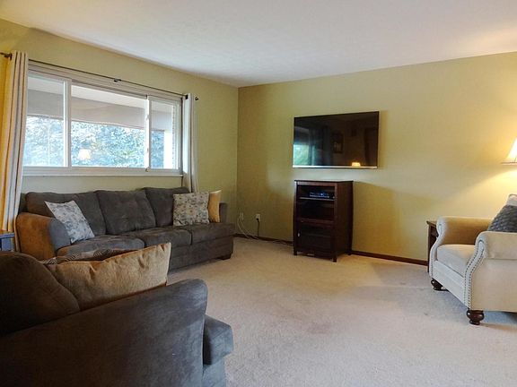 5th image of 5214 Taylor Lane Ave
