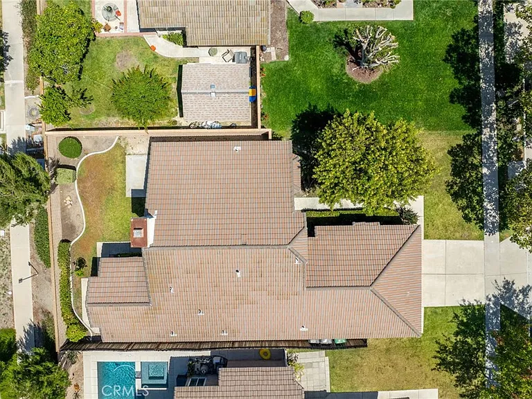 3321 Mountainside Dr — Photo 44