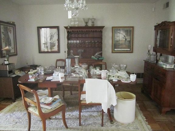 4th image of 4621 Water Oak Ln
