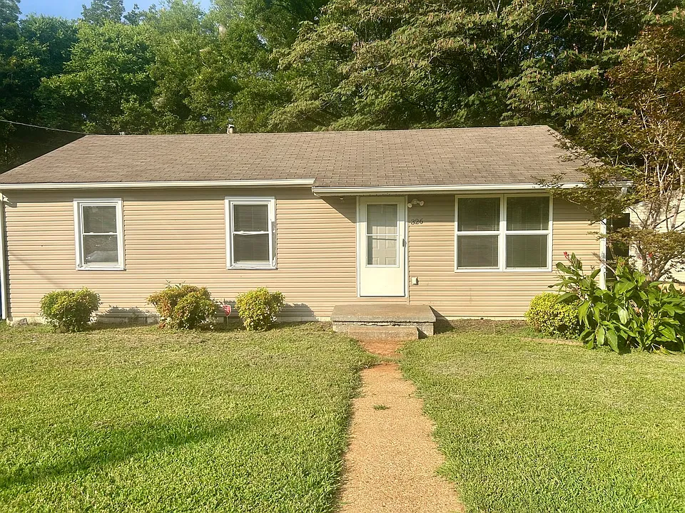 326 S Plymouth Rd NW