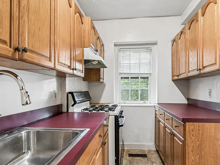 124 Argyle Rd #C6 — Photo 49