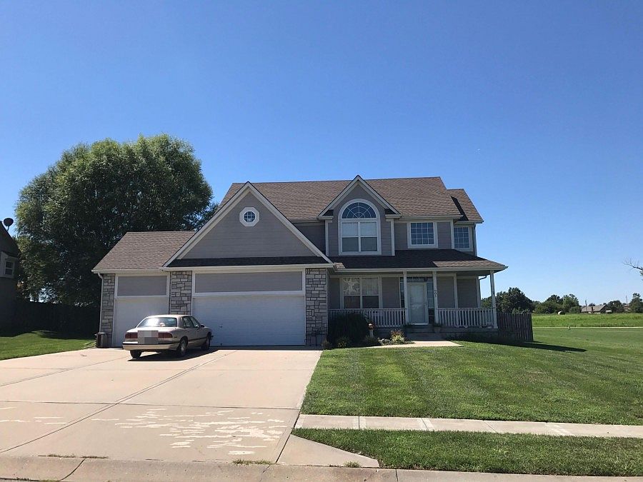 1st image of 981 Sicklebar Dr