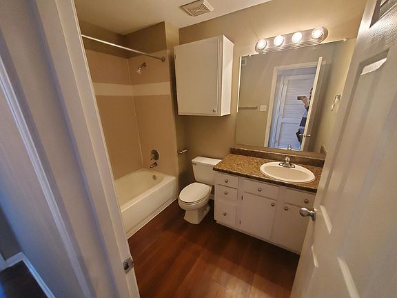 2nd image of 105-302 University Dr #105