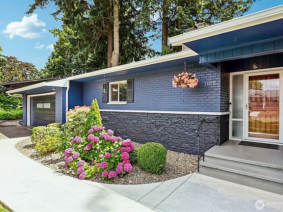 2nd image of 1015 NE 64th Street
