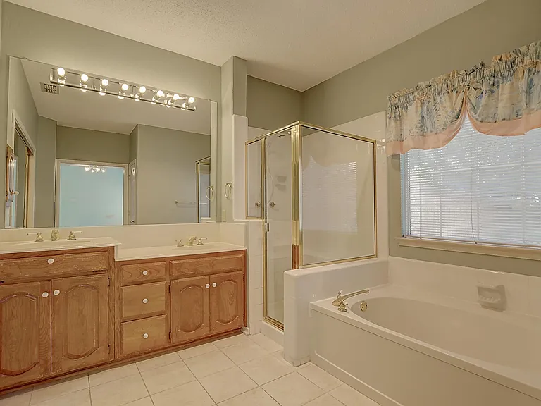 3005 Warm Springs Ln — Photo 32