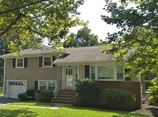 1125 Sawmill Rd, Mountainside, NJ 07092