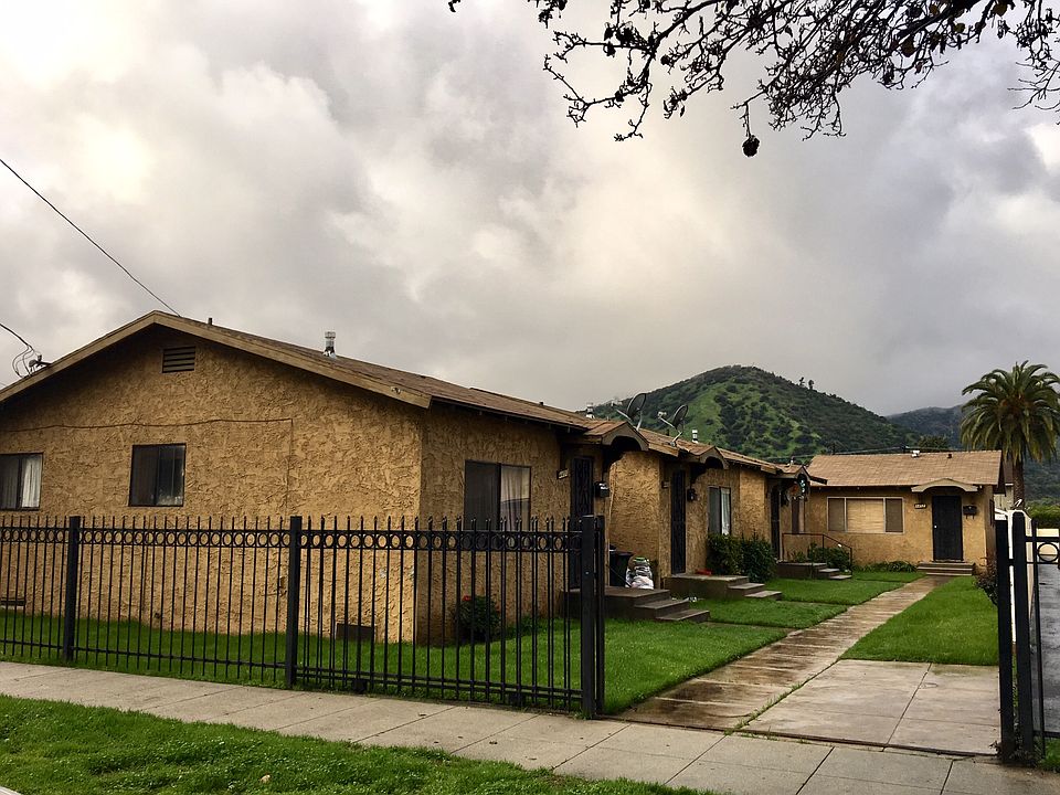 1st image of 4400 La Clede Ave