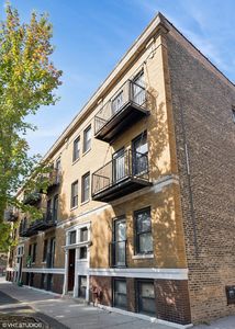 1952 W Byron St APT 1, Chicago, IL, 60613