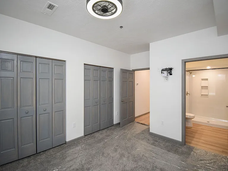 7446 S Louise Ave #101 — Photo 12
