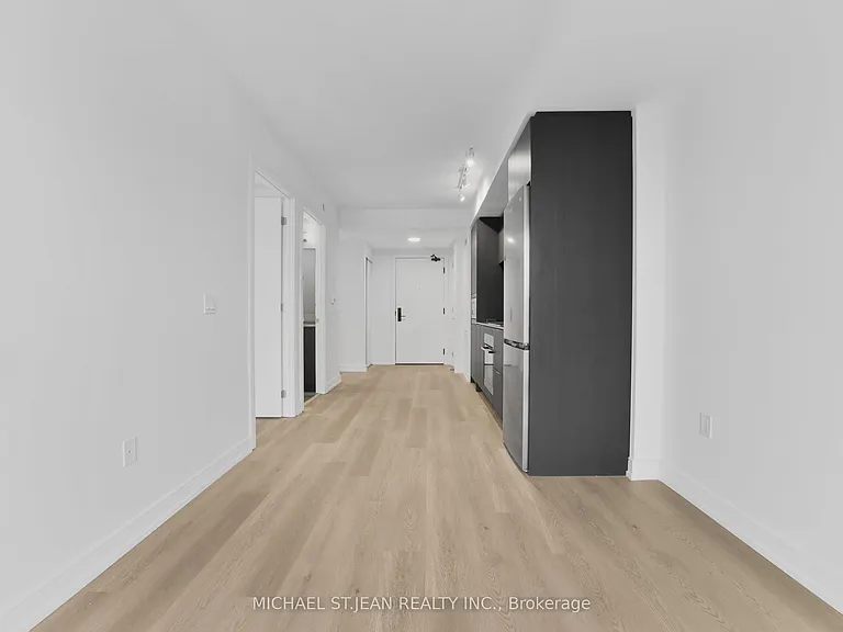 1 Jarvis St #726 — Photo 20