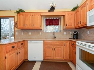 402 S Huntsman Blvd, Raymore, MO 64083