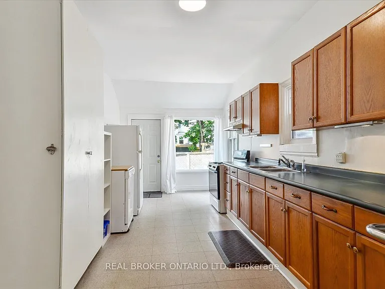 162 Jones Ave — Photo 14
