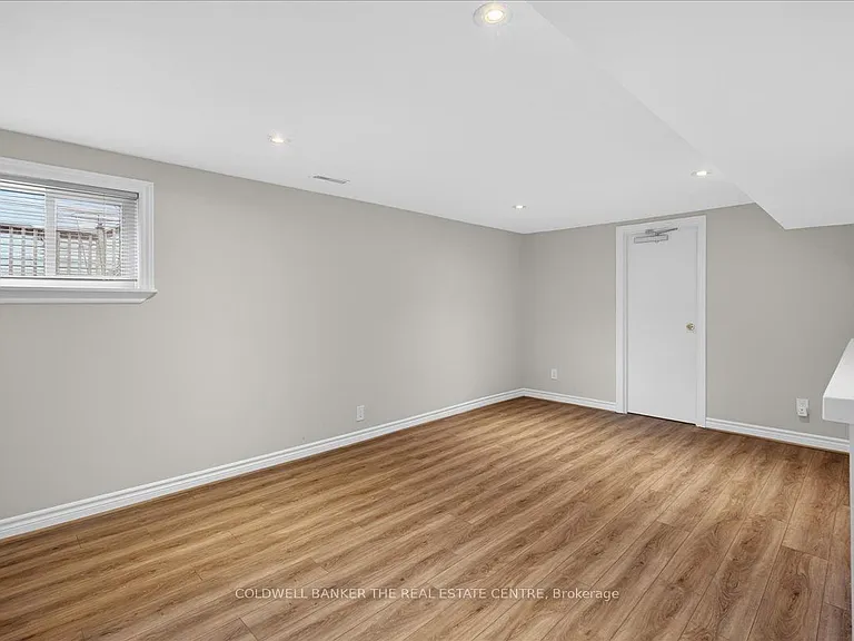 117 Bolton Ave — Photo 10