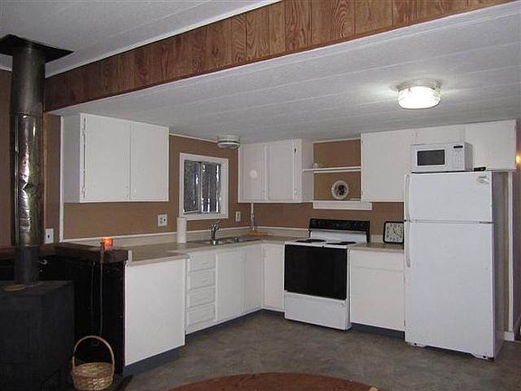 5th image of 22126 W Hill Ln
