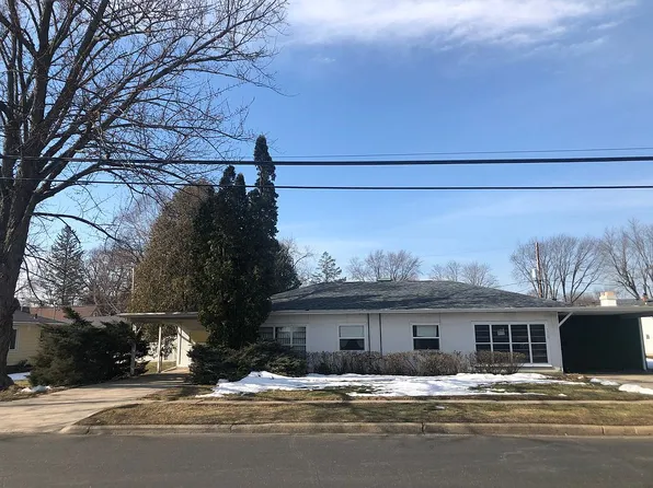 1308 Center St, Watertown, WI 53098