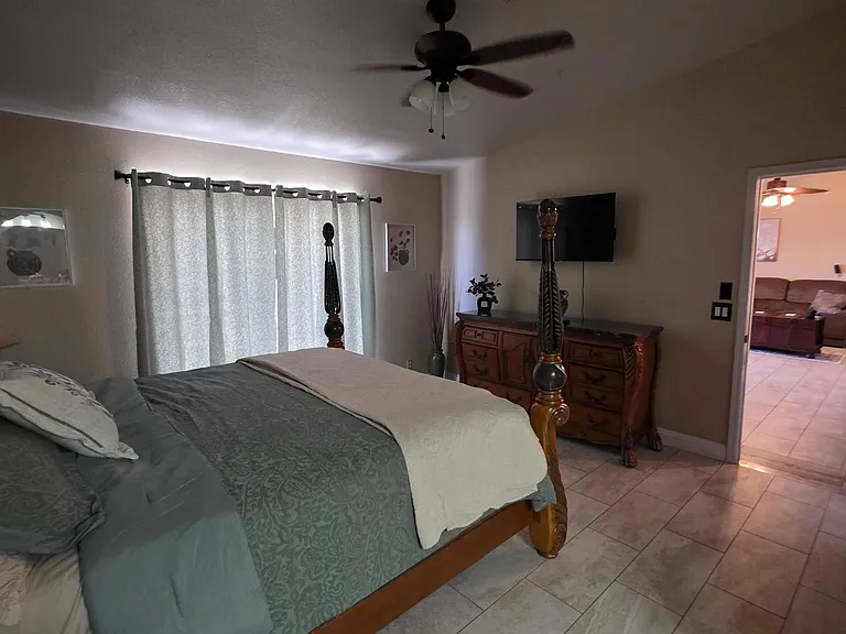 3329 Lark Ln — Photo 9
