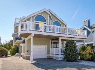 138 8th St, Avalon, NJ 08202