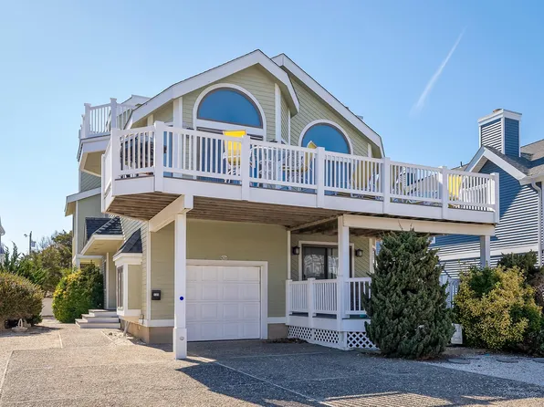 138 8th St, Avalon, NJ 08202