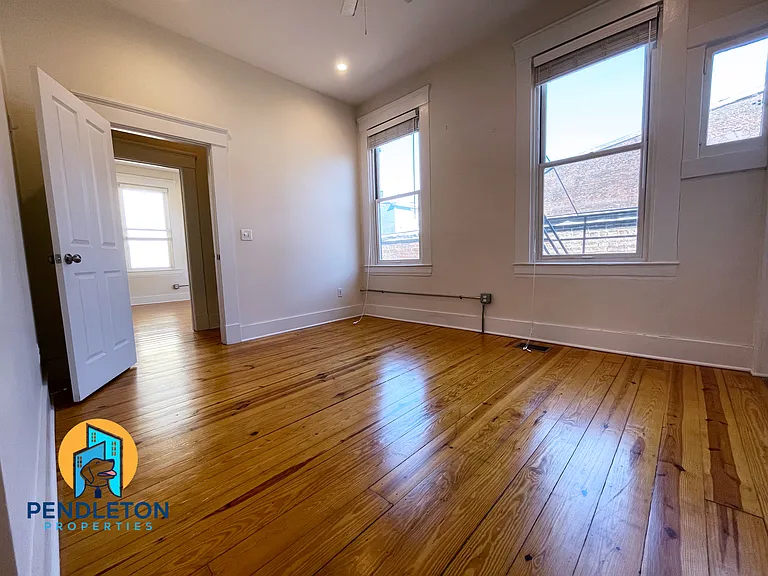 514 E 12th St #3 — Photo 6