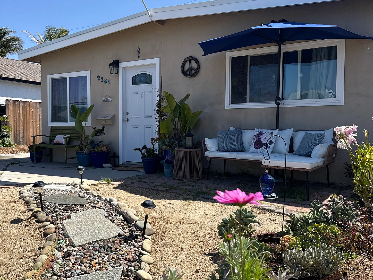 Pierpont Blvd, Ventura — Photo 1