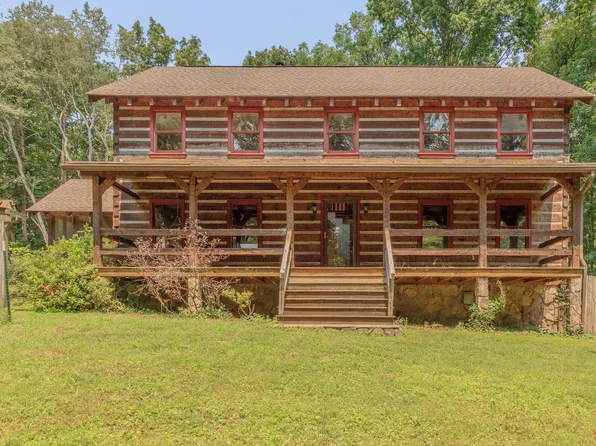 8902 Barbara Dr, Soddy Daisy, TN 37379
